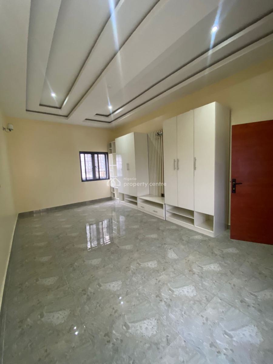 a Very Good 5-bedroom Terrace Duplex + 1bq, Jahi, Abuja, Terraced Duplex for Rent