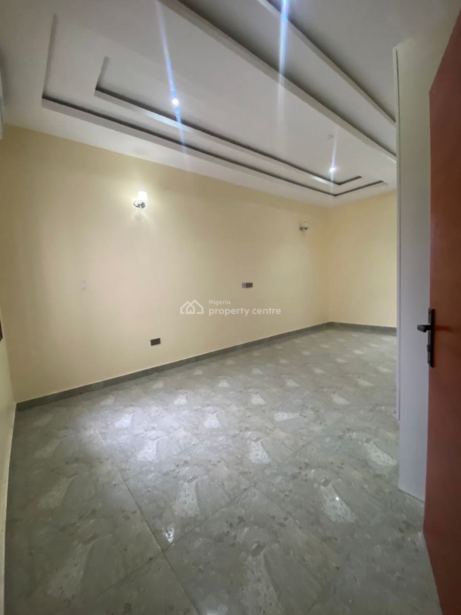 a Very Good 5-bedroom Terrace Duplex + 1bq, Jahi, Abuja, Terraced Duplex for Rent