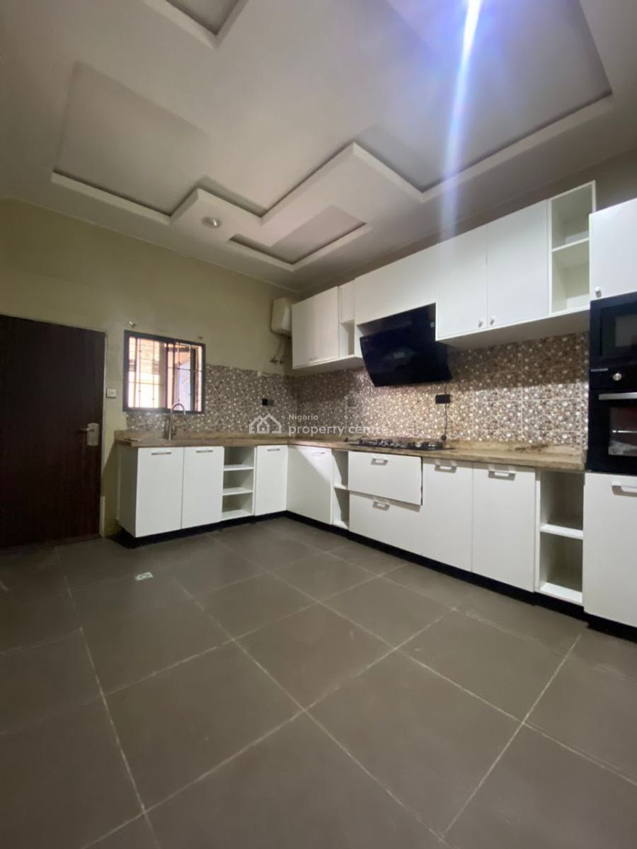 a Very Good 5-bedroom Terrace Duplex + 1bq, Jahi, Abuja, Terraced Duplex for Rent