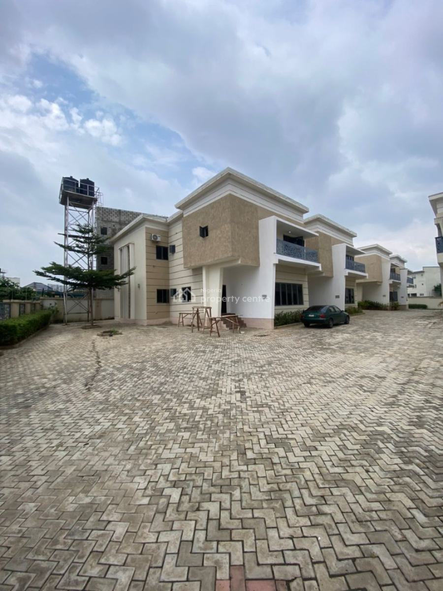 a Very Good 5-bedroom Terrace Duplex + 1bq, Jahi, Abuja, Terraced Duplex for Rent