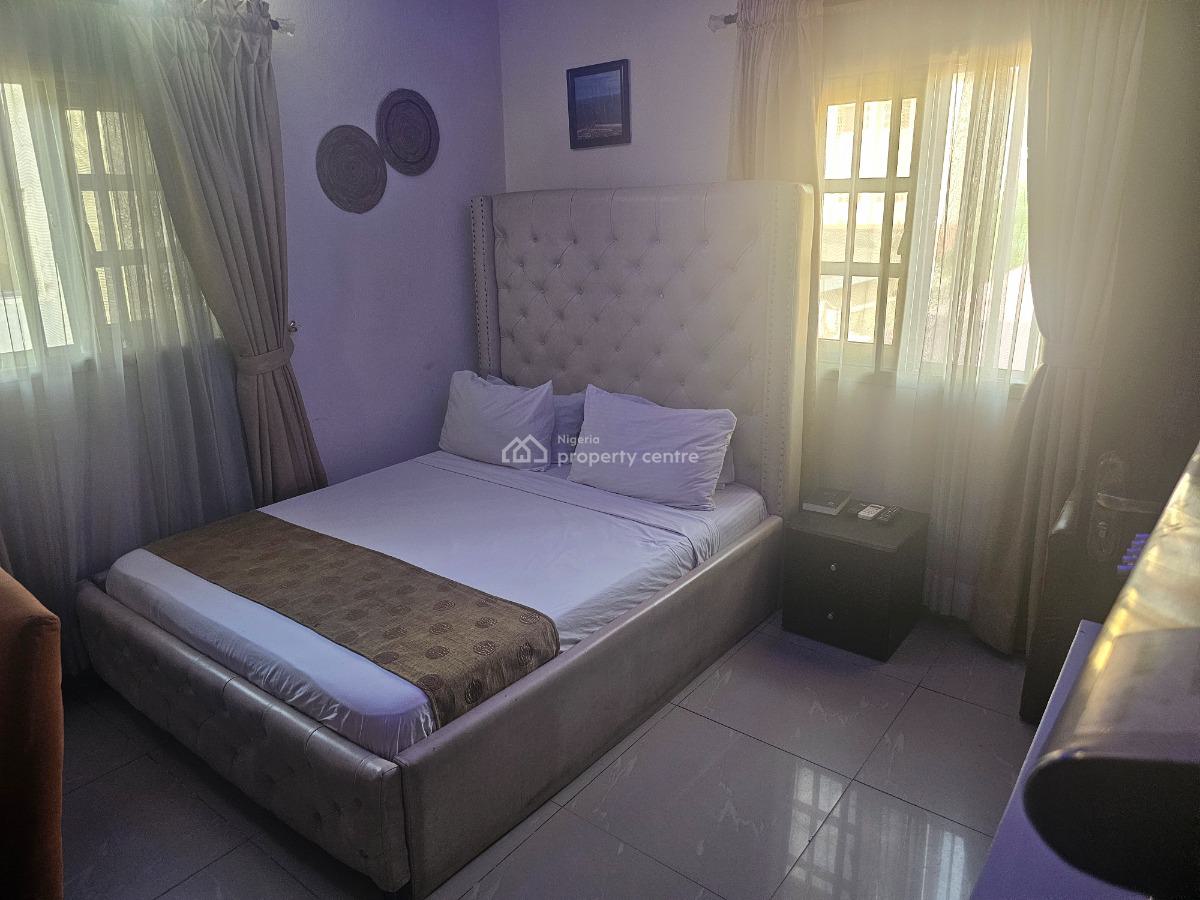 Fully Furnished Studio Apartment, Off Admiralty Way, Lekki Phase 1, Lekki, Lagos, Self Contain (single Rooms) for Rent