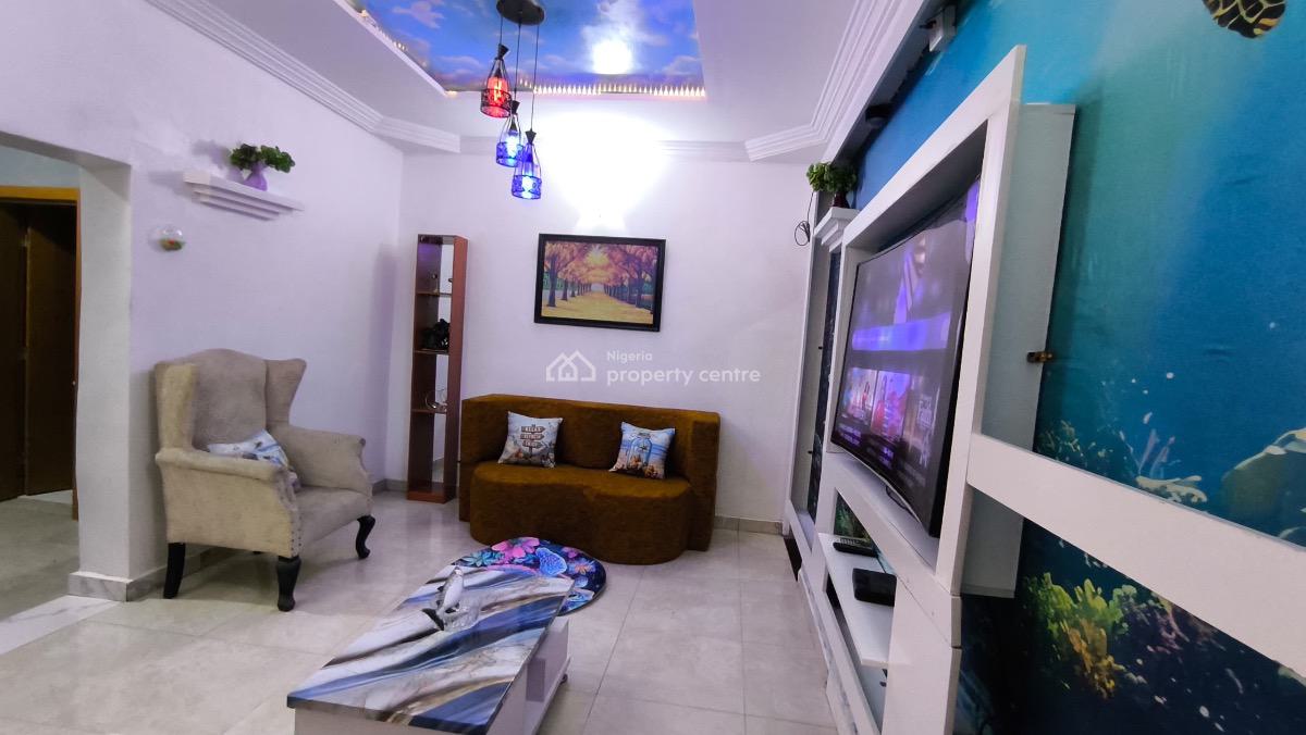 Luxury One-bedroom with Pool Facilities and Close to Airport, Ikeja Gra, Ikeja, Lagos, Flat / Apartment Short Let