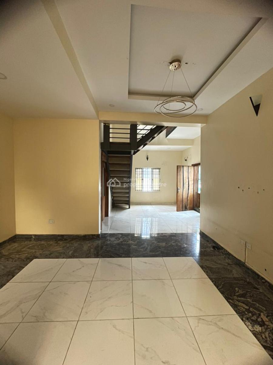 3 Bedroom Maisonette, Osapa, Lekki, Lagos, Flat / Apartment for Rent