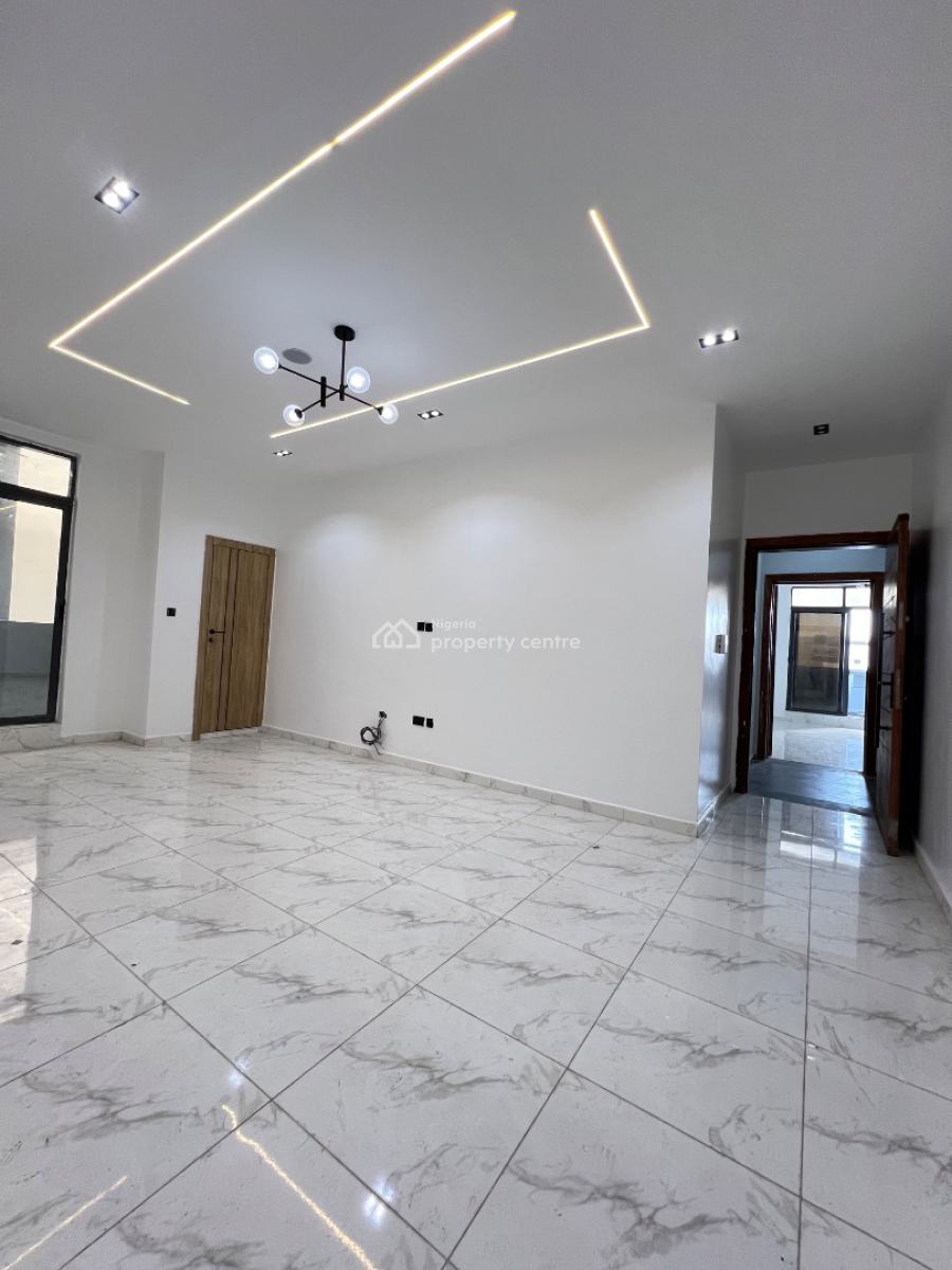 2bedroom Apartment with Swimming Pool in Ologolo Lekki Lagos, Ologolo Lekki, Ologolo, Lekki, Lagos, Block of Flats for Sale