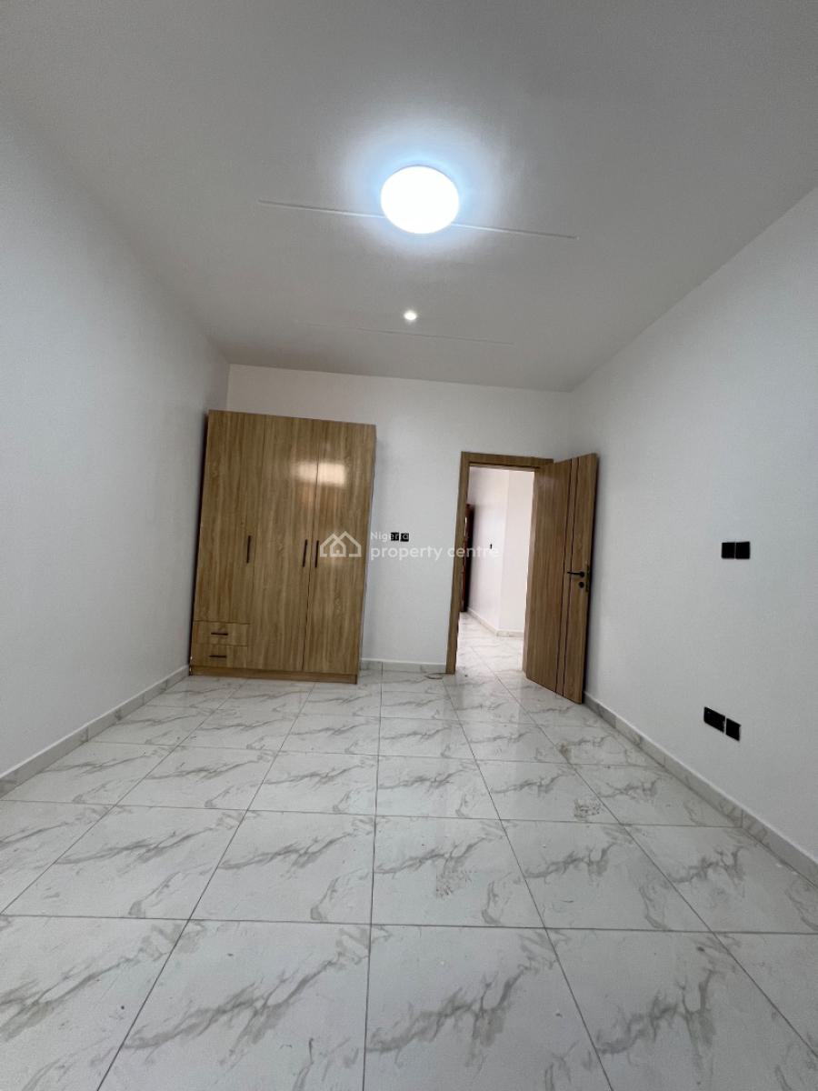 2bedroom Apartment with Swimming Pool in Ologolo Lekki Lagos, Ologolo Lekki, Ologolo, Lekki, Lagos, Block of Flats for Sale