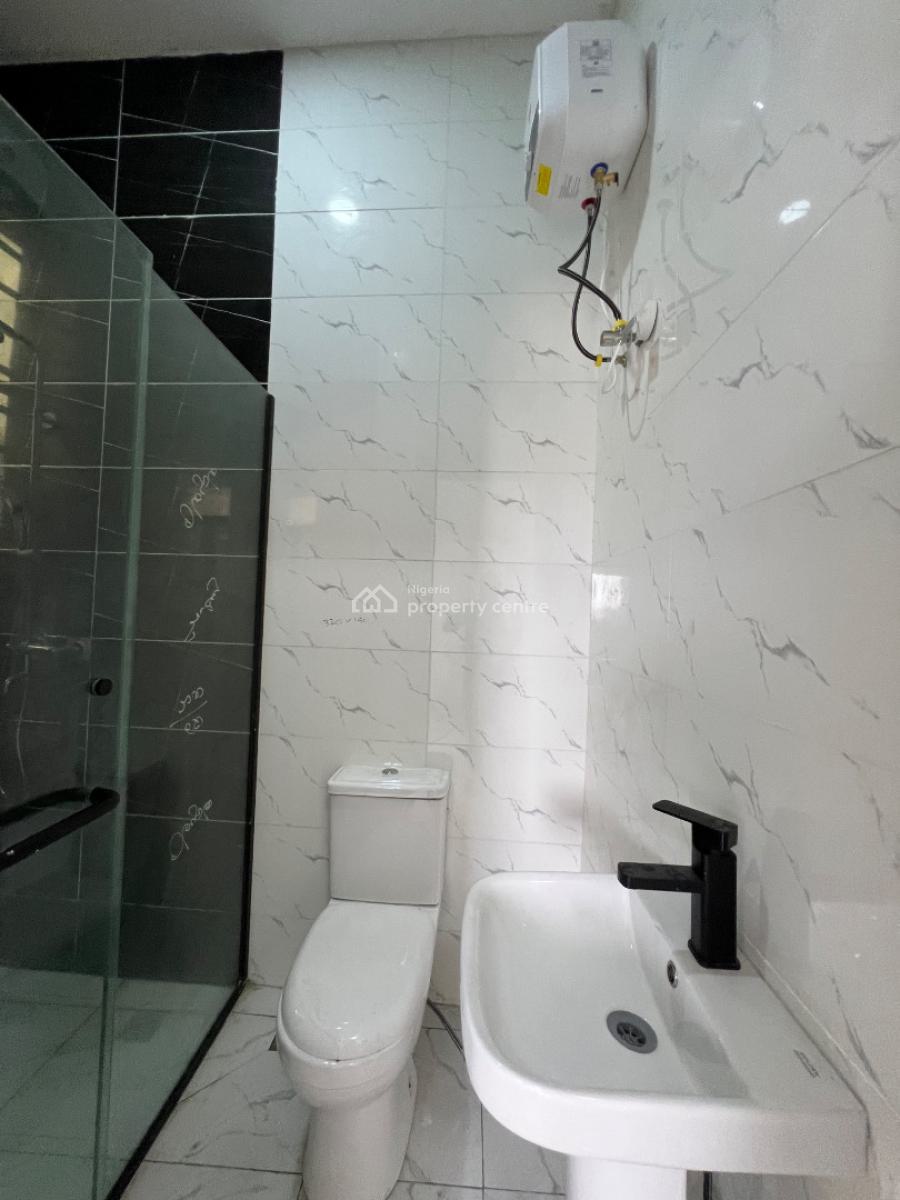 2bedroom Apartment with Swimming Pool in Ologolo Lekki Lagos, Ologolo Lekki, Ologolo, Lekki, Lagos, Block of Flats for Sale