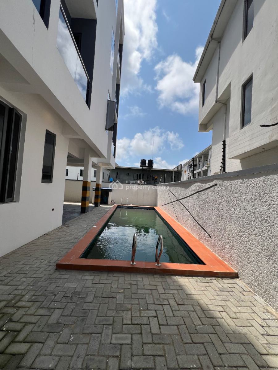 2bedroom Apartment with Swimming Pool in Ologolo Lekki Lagos, Ologolo Lekki, Ologolo, Lekki, Lagos, Block of Flats for Sale