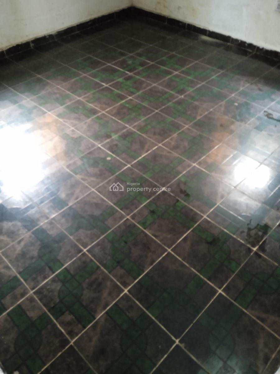 Room in a Shared Apartment, Harmony Estate, Oke Ira, Ajah, Lagos, Flat / Apartment for Rent