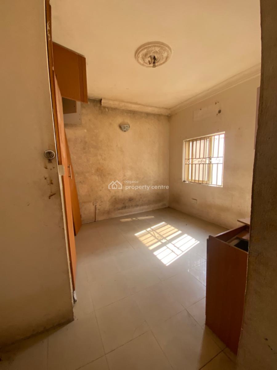 8 Bedroom Semi Detached House with Bq, Close to Evercare Hospital, Lekki Phase 1, Lekki, Lagos, Semi-detached Duplex for Rent