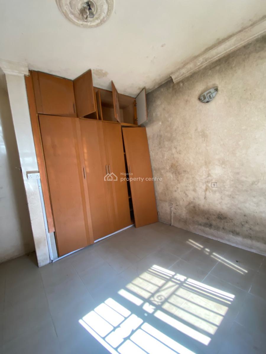 8 Bedroom Semi Detached House with Bq, Close to Evercare Hospital, Lekki Phase 1, Lekki, Lagos, Semi-detached Duplex for Rent