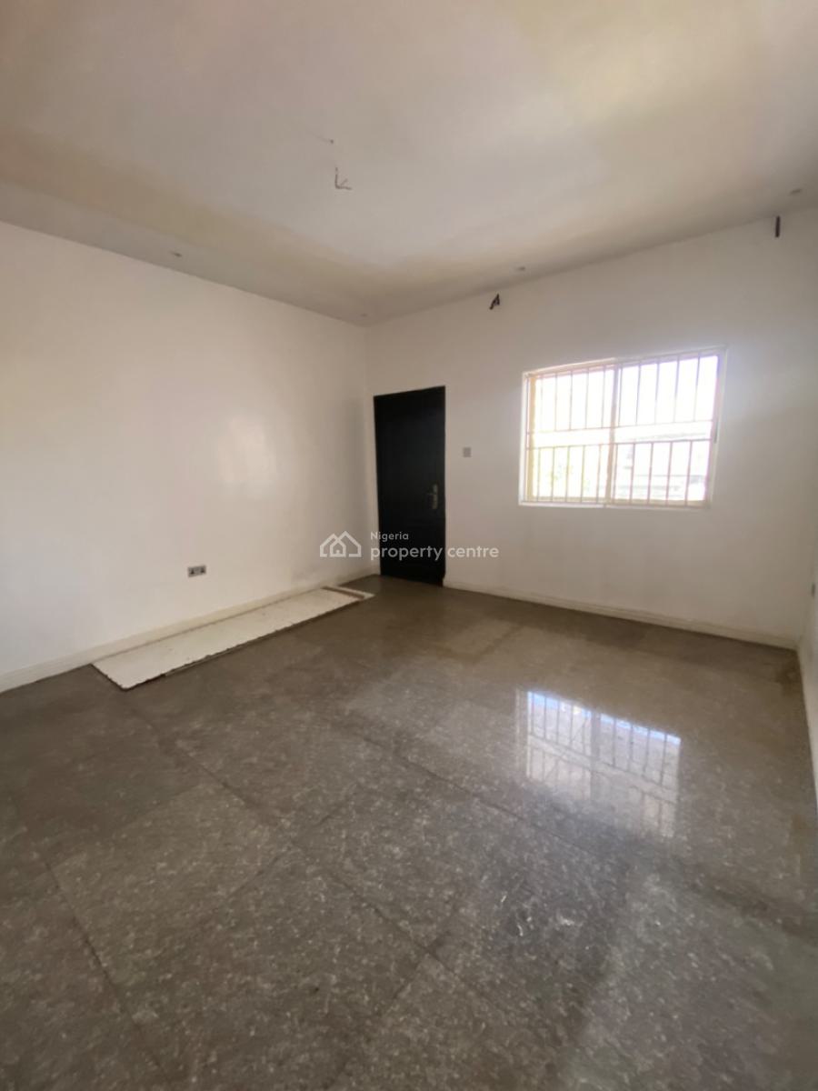 8 Bedroom Semi Detached House with Bq, Close to Evercare Hospital, Lekki Phase 1, Lekki, Lagos, Semi-detached Duplex for Rent