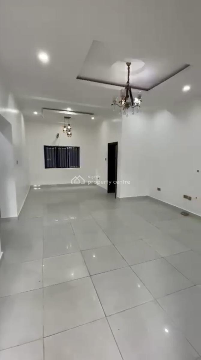 Lovely 2bedroom Flat Ground-floor Ensuite, Ilasan, Ikate, Lekki, Lagos, Flat / Apartment for Rent
