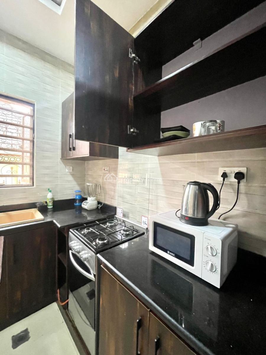 2bed Beautiful Very Close to The Airport. Wifi Free, Ajao Estate, Isolo, Lagos, Flat / Apartment Short Let