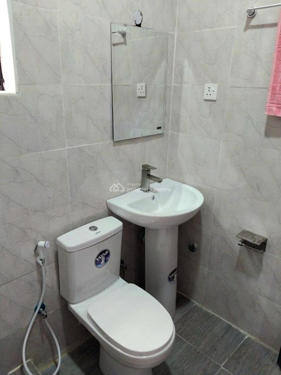 2bed Beautiful Very Close to The Airport. Wifi Free, Ajao Estate, Isolo, Lagos, Flat / Apartment Short Let