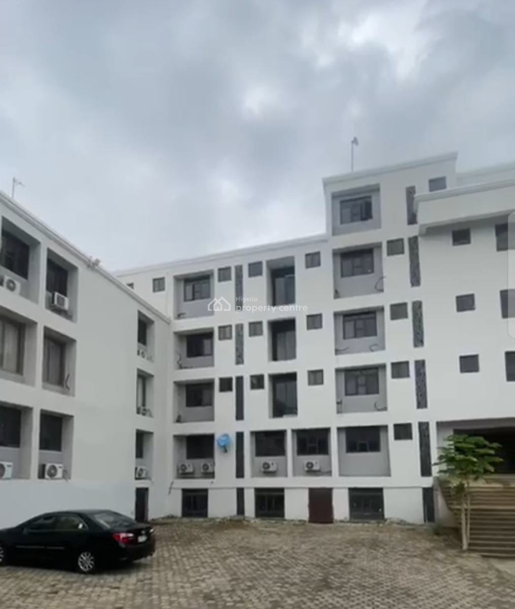Commercial Hotel with 62 Rooms Size:4,992sqm C of O, Zone 7, Wuse, Abuja, Hotel / Guest House for Sale