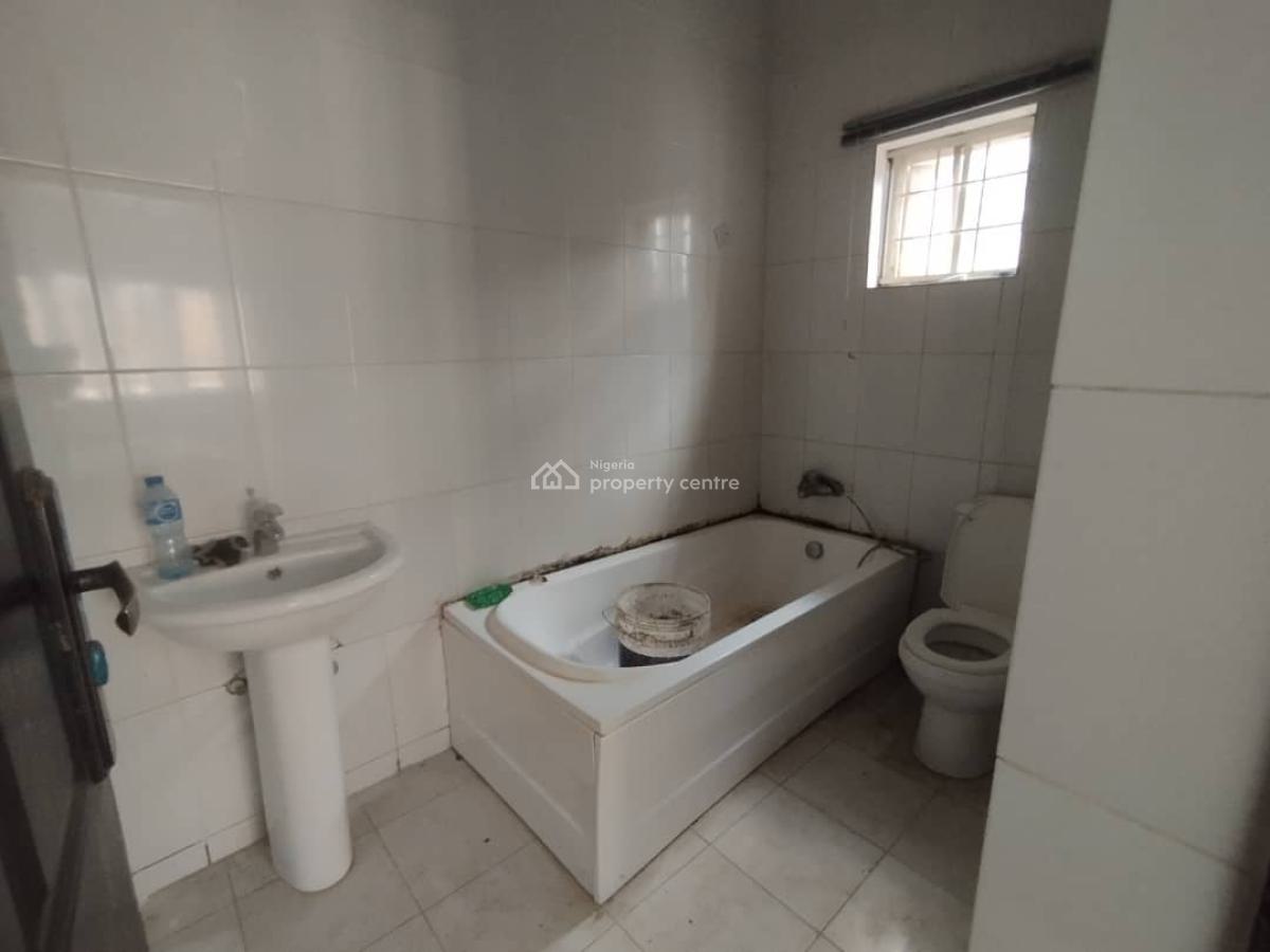 Spacious 3 Bedroom Apartment, Jahi, Jahi, Abuja, Flat / Apartment for Rent