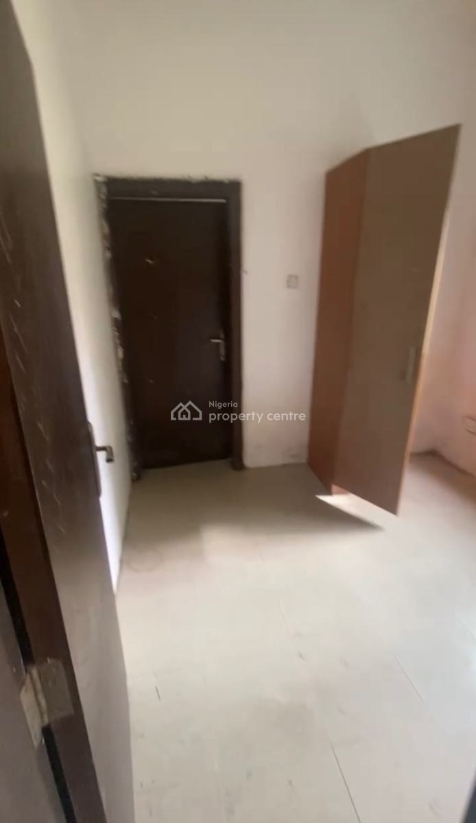 Serviced Boys Quaters Available with Pool and Gym in The Compound, Lekki Phase 1, Lekki, Lagos, Flat / Apartment for Rent