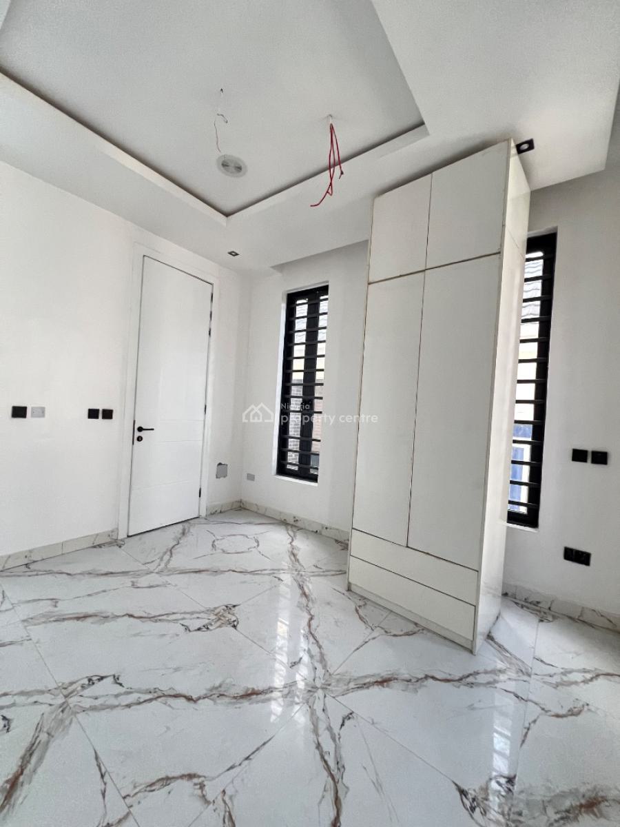 5bedroom Fully Detached House with Swimming Pool in Ologolo Lekki, Ologolo Lekki, Ologolo, Lekki, Lagos, Detached Duplex for Sale