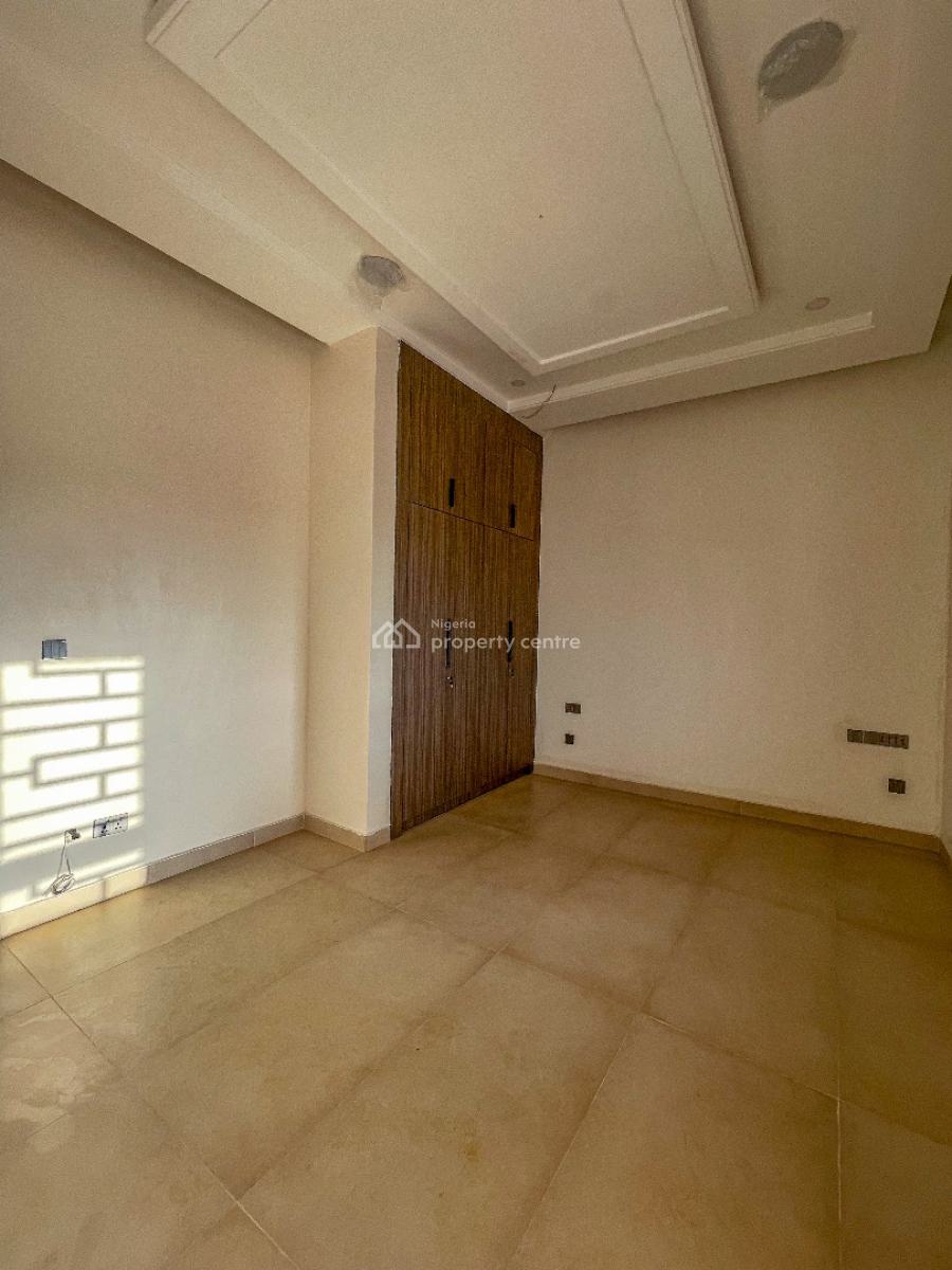 6 Bedroom  2b  Fully Detached Duplex  Guzape, Guzape District, Abuja, Detached Duplex for Sale