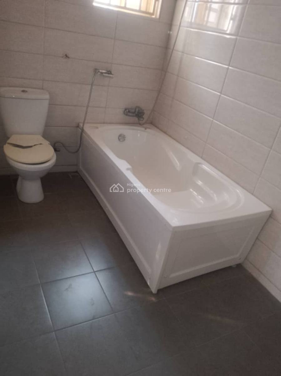2 Bedroom Apartment, Gwarinpa, Abuja, Flat / Apartment for Rent