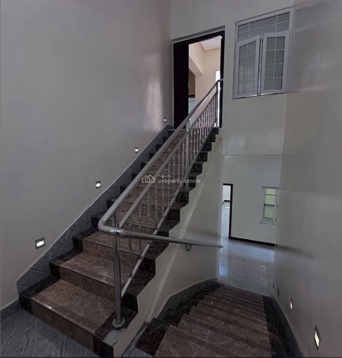 5 Bedrooms Fully Detached Duplex ,2 Rooms Bq, in an Estate, Gwarimpa Extenion. Serene Neighborhood, Gwarinpa, Abuja, Detached Duplex for Sale