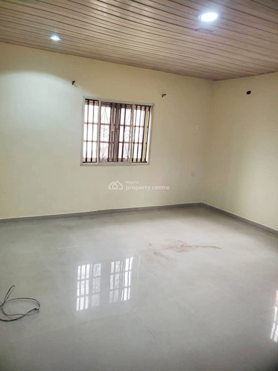 Luxury 3 Bedroom Apartment in an Estate, Magodo Phase 1, Magodo, Lagos, Flat / Apartment for Rent