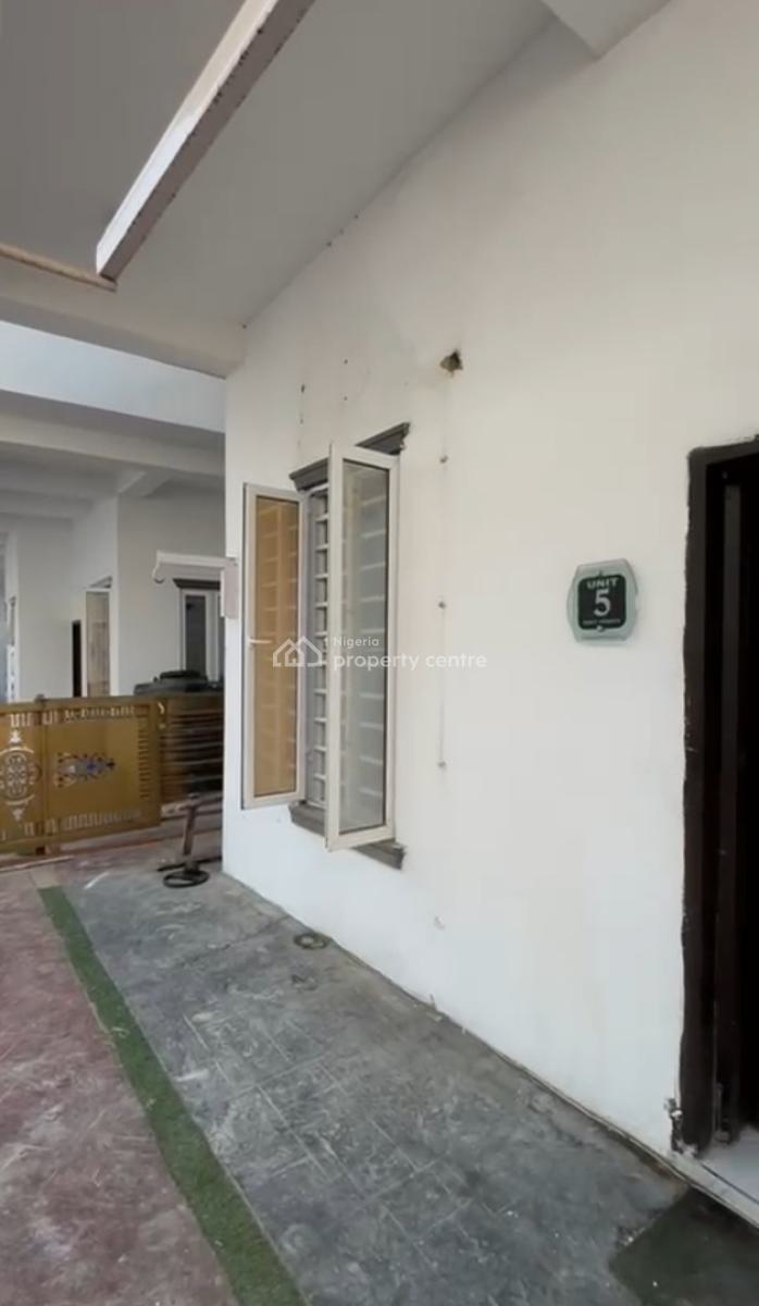 Very Spacious Studio Service Apartment, Van Daniel Estate, Lekki, Lagos, Self Contain (single Rooms) for Rent