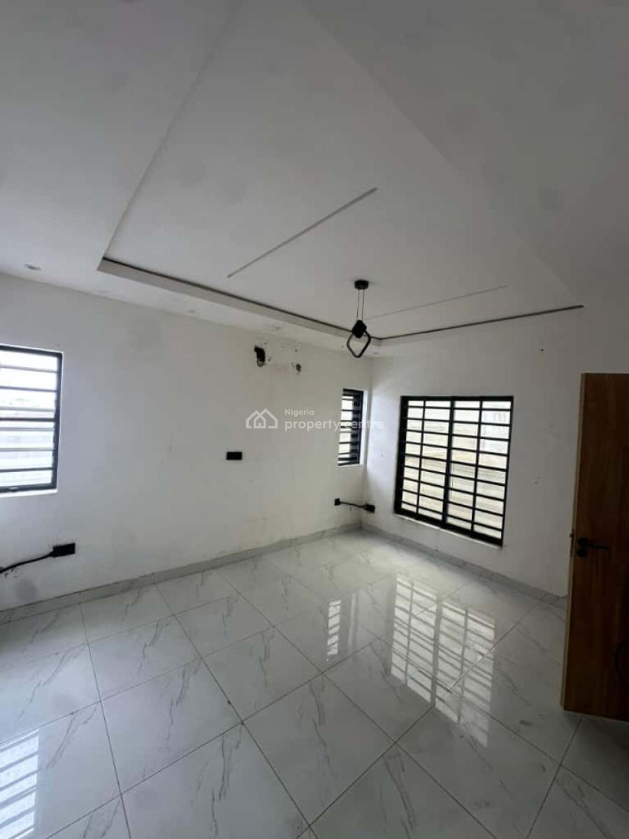 Luxury Sweet 2 Bedroom Penthouse 4th Floor, Ologolo, Lekki, Lagos, Flat / Apartment for Rent