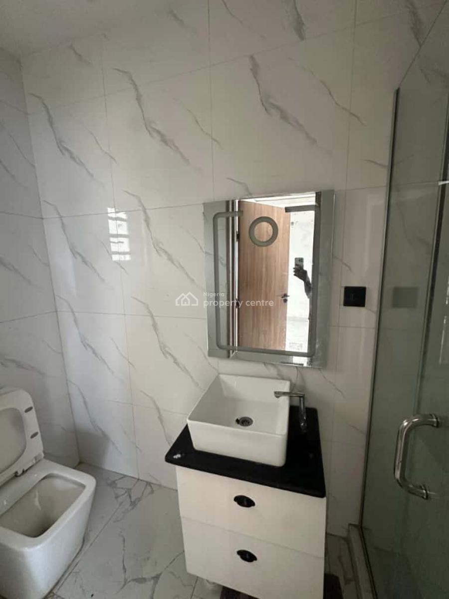 Luxury Sweet 2 Bedroom Penthouse 4th Floor, Ologolo, Lekki, Lagos, Flat / Apartment for Rent