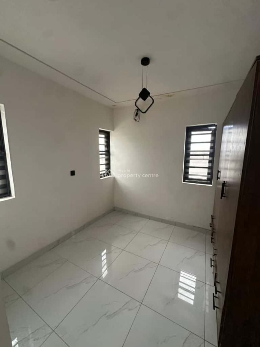 Luxury Sweet 2 Bedroom Penthouse 4th Floor, Ologolo, Lekki, Lagos, Flat / Apartment for Rent