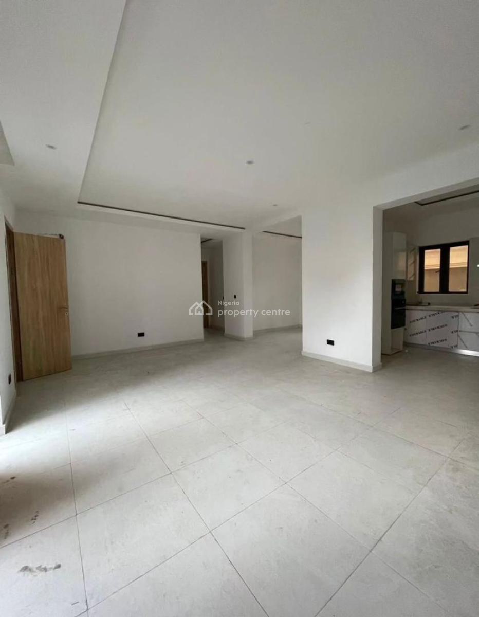Lovely 2-bedroom Apartment + Spacious Maids Room, Lekki Phase 1, Lekki, Lagos, Flat / Apartment for Sale
