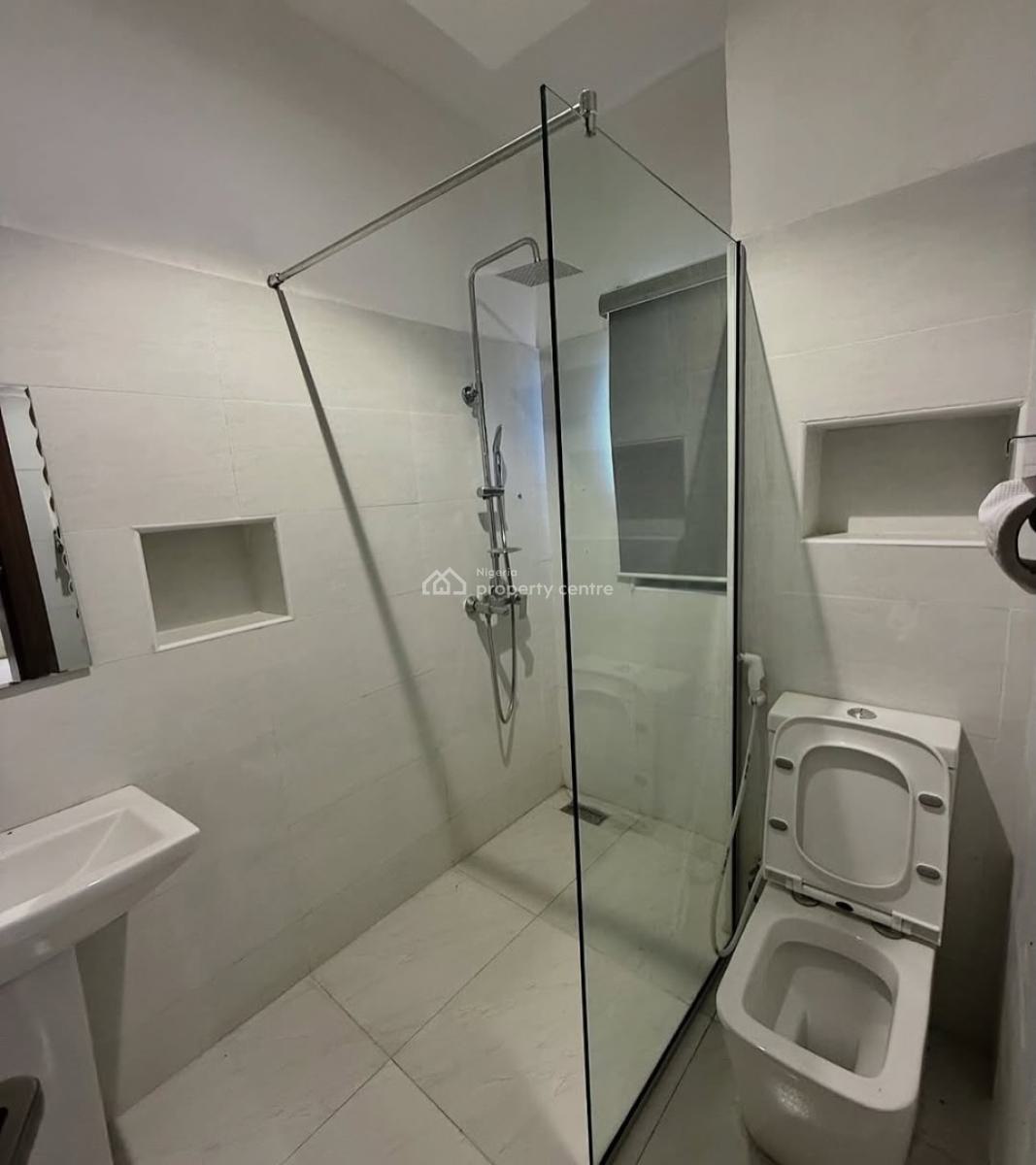 Cossy Executive 3 Bedroom Apartment, Guzape District, Abuja, Flat / Apartment Short Let