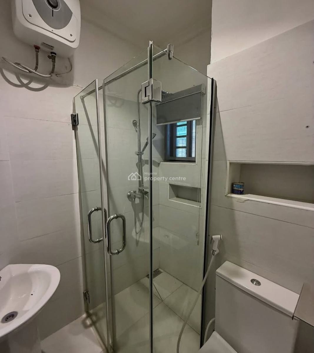 Cossy Executive 3 Bedroom Apartment, Guzape District, Abuja, Flat / Apartment Short Let