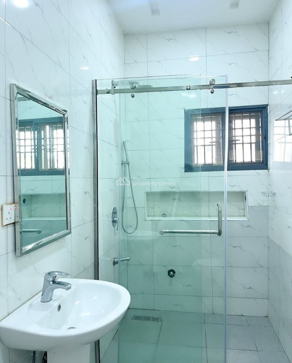 Cossy Comfortable 2 Bedroom Apartment, Jahi, Abuja, Flat / Apartment Short Let