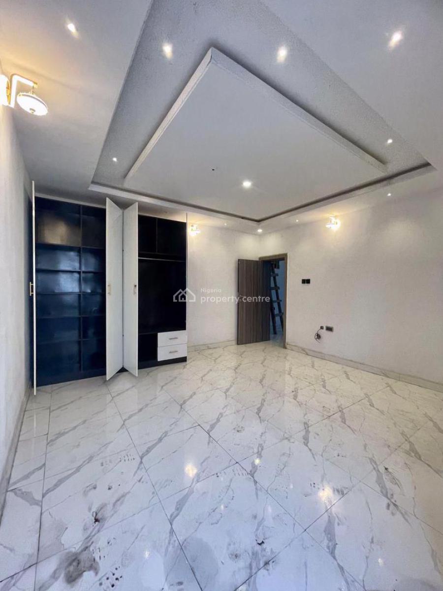 Beautiful 3 Bedroom Duplex in an Estate, in an Estate By Herbert Macaulay Way, Sabo, Yaba, Lagos, Terraced Duplex for Sale