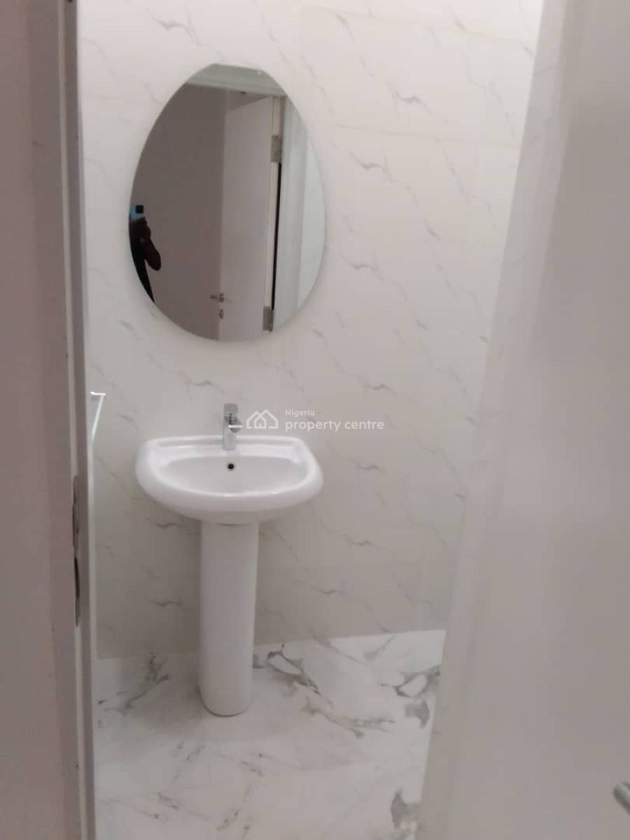 Serviced and Standard 3 Bedroom Apartment with Bq, Mabushi, Abuja, Flat / Apartment for Rent