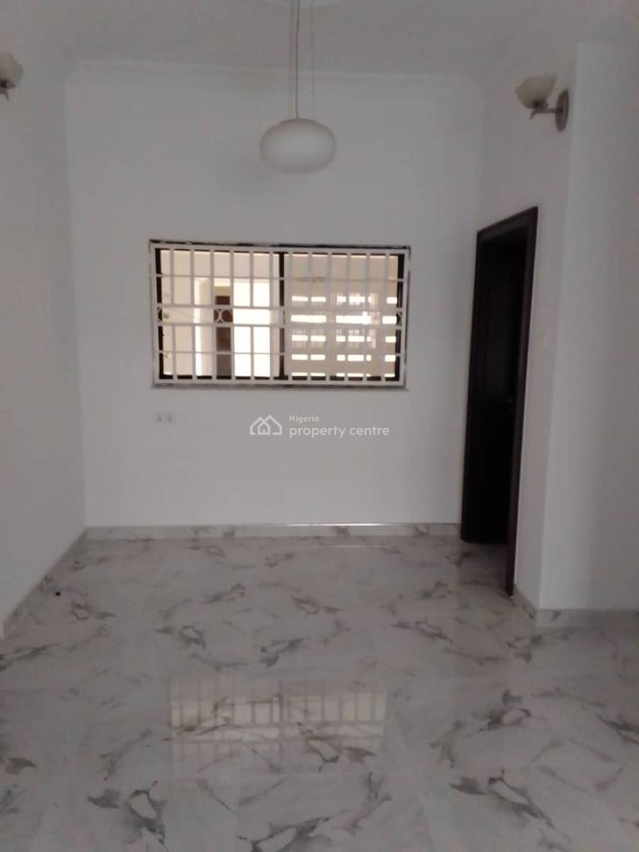 Serviced and Standard 3 Bedroom Apartment with Bq, Mabushi, Abuja, Flat / Apartment for Rent