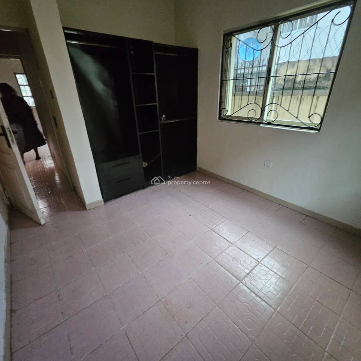 Luxury 3 Bedroom Apartment, Gra Phase 2, Magodo, Lagos, Flat / Apartment for Rent