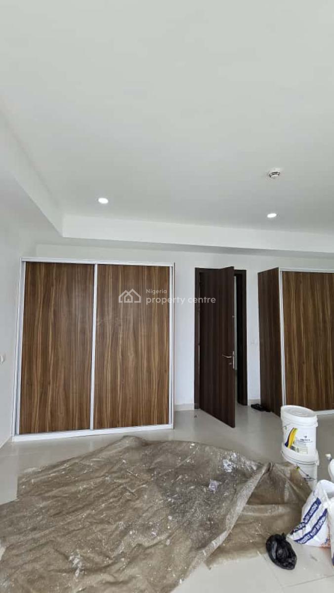 Massive Spacious and Ultra-luxury 3 Bedroom Apartment with Swimming, Lekki Phase 1, Lekki, Lagos, Block of Flats for Sale
