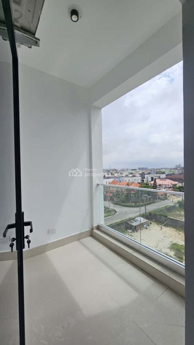 Massive Spacious and Ultra-luxury 3 Bedroom Apartment with Swimming, Lekki Phase 1, Lekki, Lagos, Block of Flats for Sale