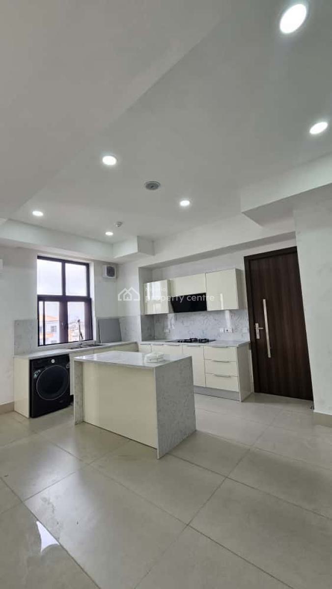 Massive Spacious and Ultra-luxury 3 Bedroom Apartment with Swimming, Lekki Phase 1, Lekki, Lagos, Block of Flats for Sale