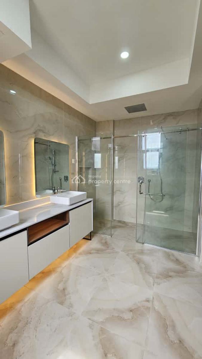 Massive Spacious and Ultra-luxury 3 Bedroom Apartment with Swimming, Lekki Phase 1, Lekki, Lagos, Block of Flats for Sale