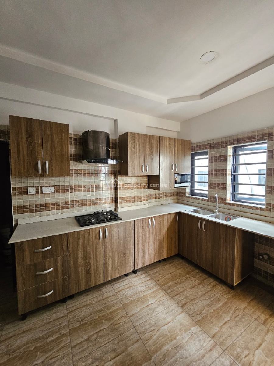Lovely 3-bedroom Apartment in a Very Secure Location, Lekki Phase 1, Lekki, Lagos, Block of Flats for Sale