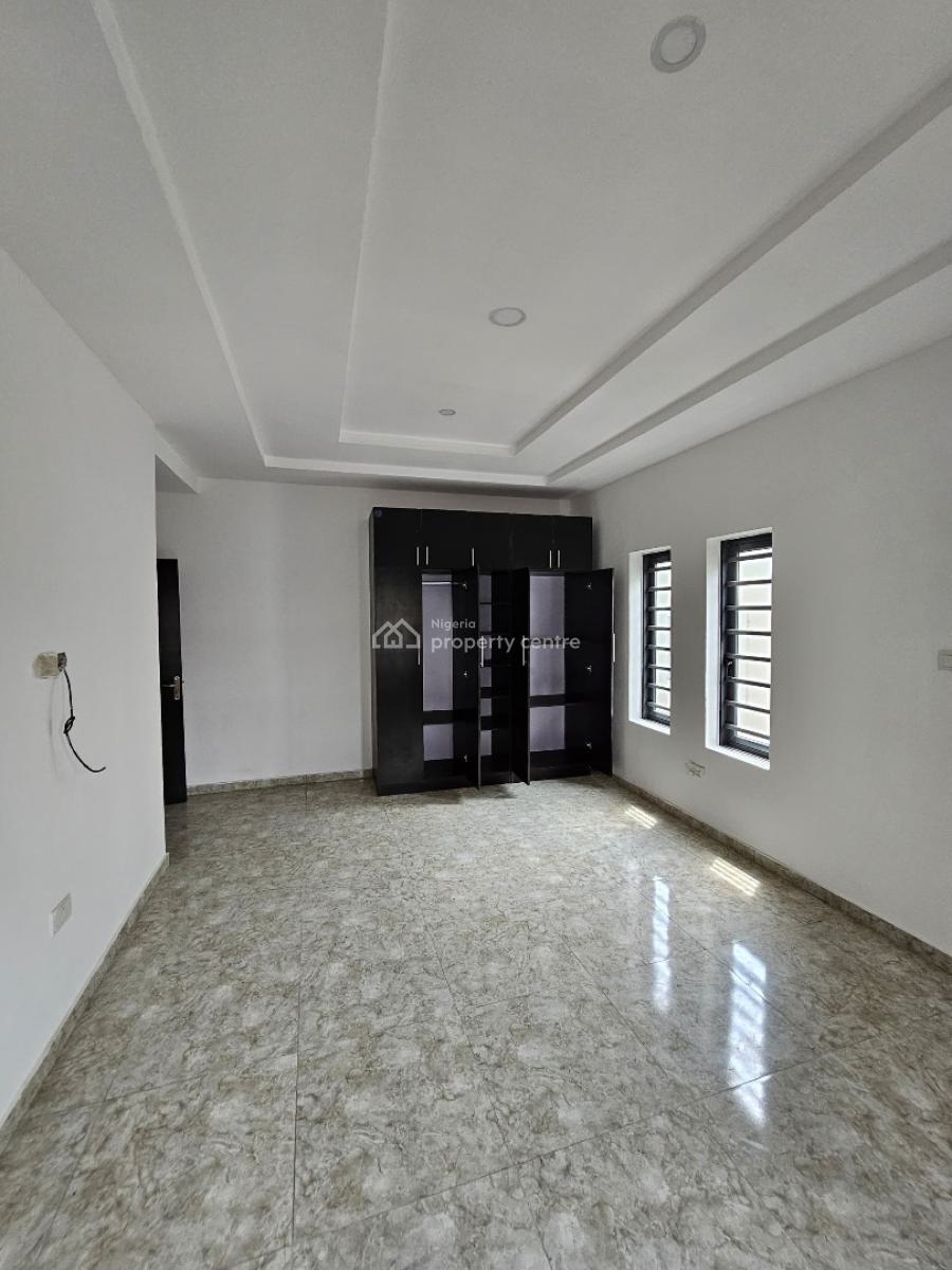 Lovely 3-bedroom Apartment in a Very Secure Location, Lekki Phase 1, Lekki, Lagos, Block of Flats for Sale