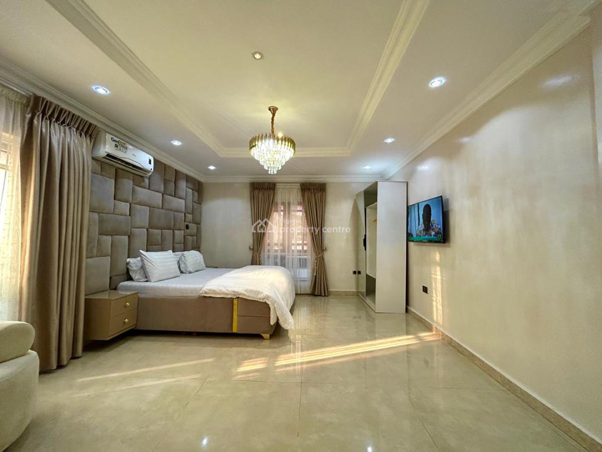Luxury 3 Bedroom Apartment, Lekki Phase 1, Lekki, Lagos, Flat / Apartment Short Let