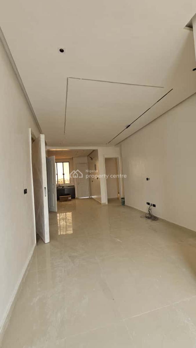 Impeccable Luxury Finishing 3 Bedroom Apartment with a Swimming Pool, Lekki Phase 1, Lekki, Lagos, Block of Flats for Sale