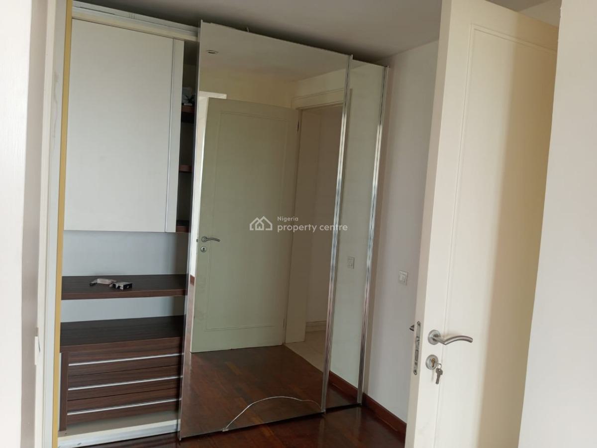 Lovely 4 Bedroom Apartments Inside a Gated Estate, Ikoyi, Lagos, House for Rent