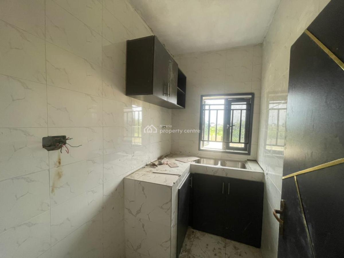 Modern Mini Flat (downstairs), Greenland Estate, Ogombo, Ajah, Lagos, Mini Flat (room and Parlour) for Rent