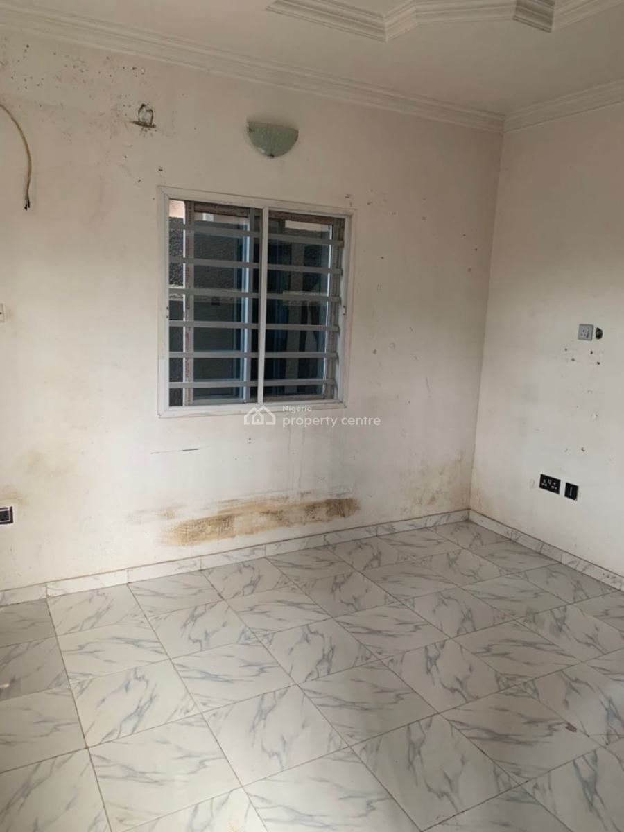 1 Mini Flat, Olowora, Magodo, Lagos, Mini Flat (room and Parlour) for Rent