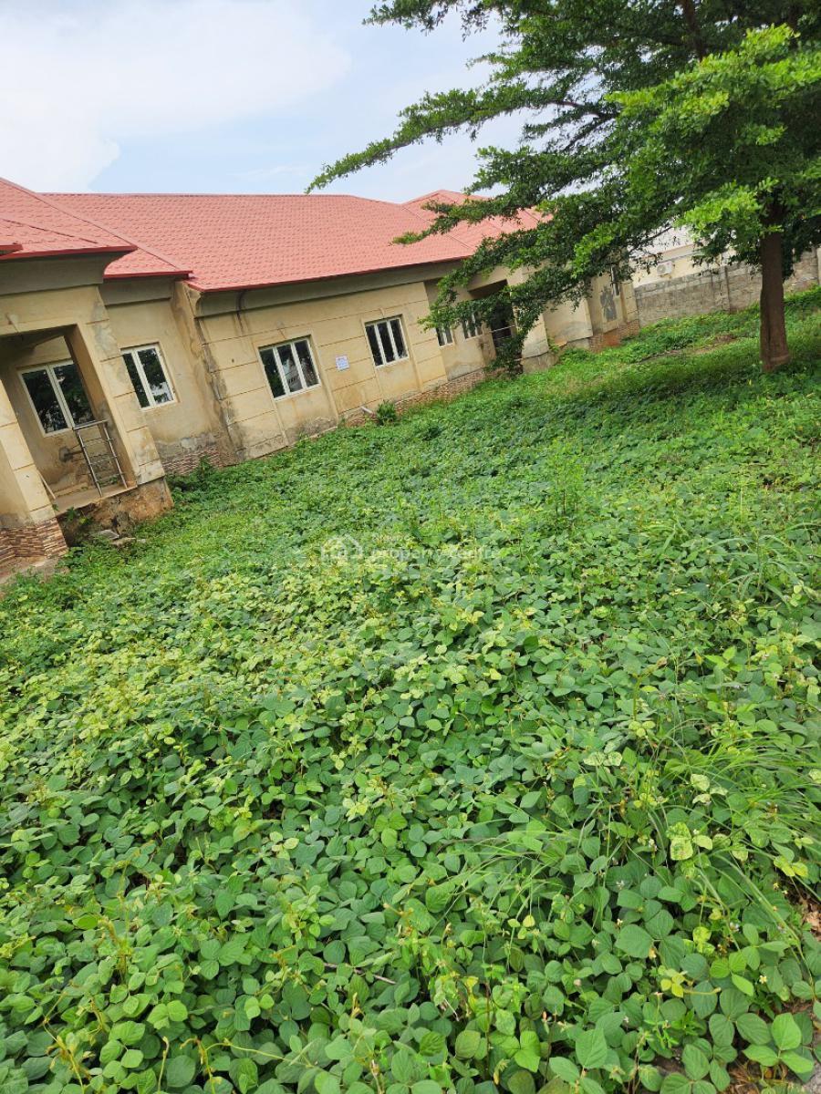 Lovely 4 Bedrooms Bungalow with a Pent House, Kyami, Abuja, House for Sale